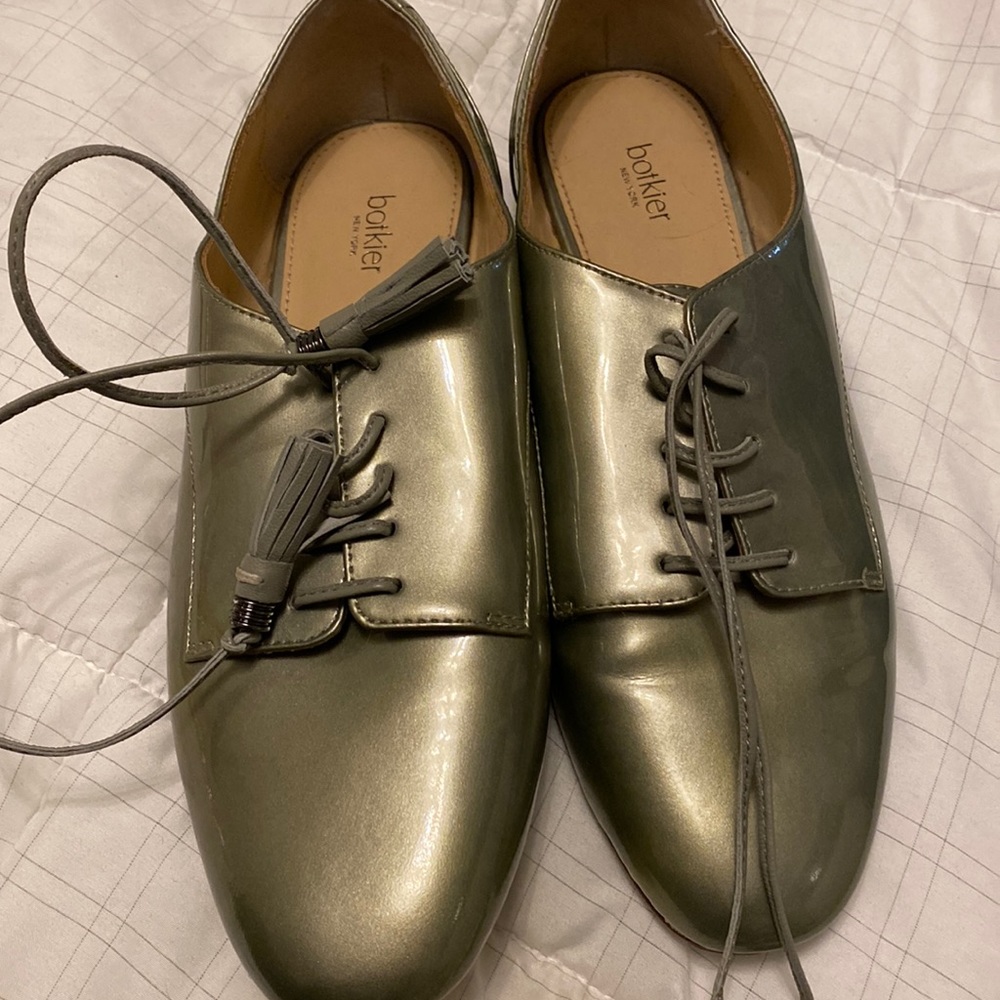 Silver patent leather lace ups